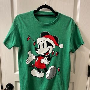 Green Men’s Mickey Mouse Christmas T-Shirt.  Size S